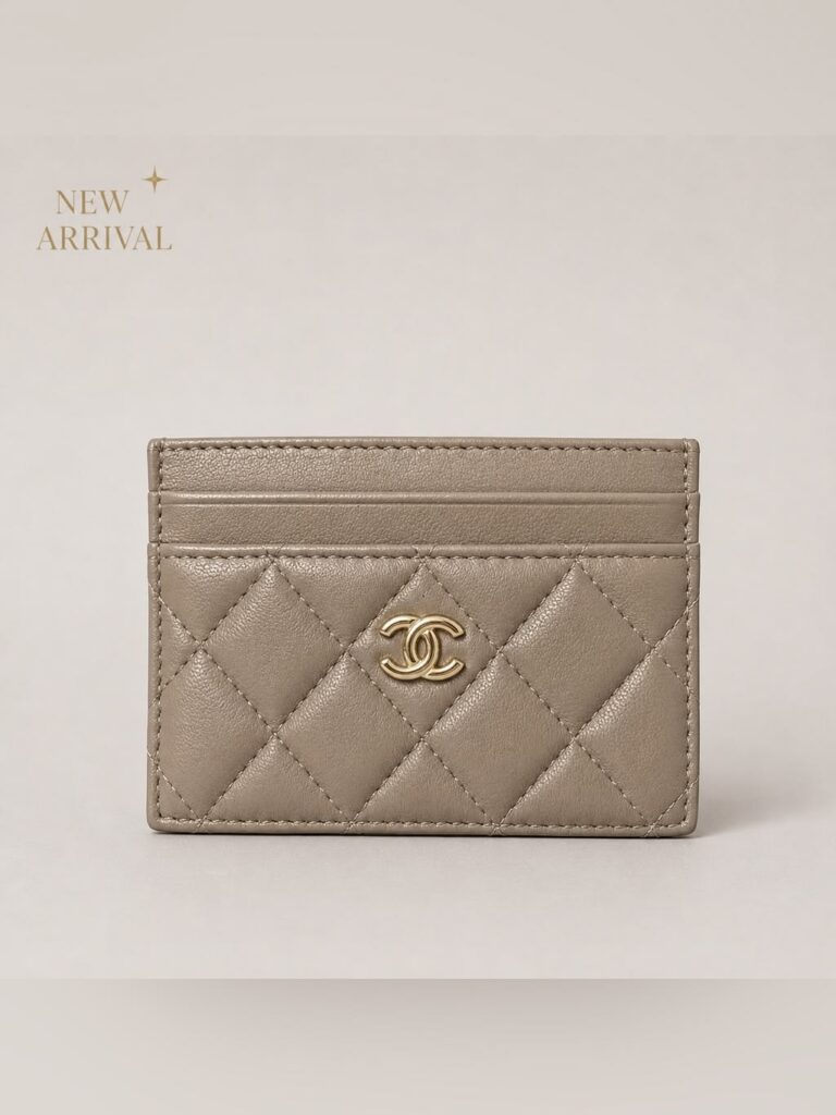 Classic Quilted Card Holder
